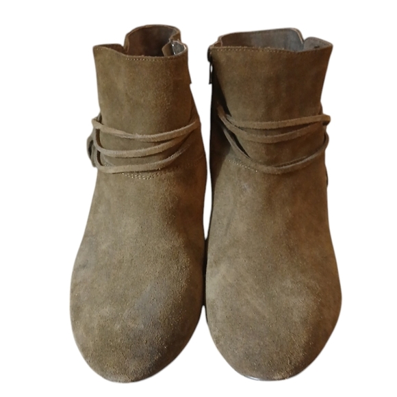 Chelsea Crew Genuine Suede Khaki/Olive Ankle Boots Women's Booties Size 10 - Picture 2 of 12